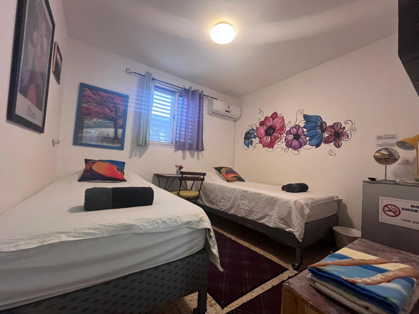 The Lowest Place On Earth B&B Ne'ot HaKikar エクステリア 写真