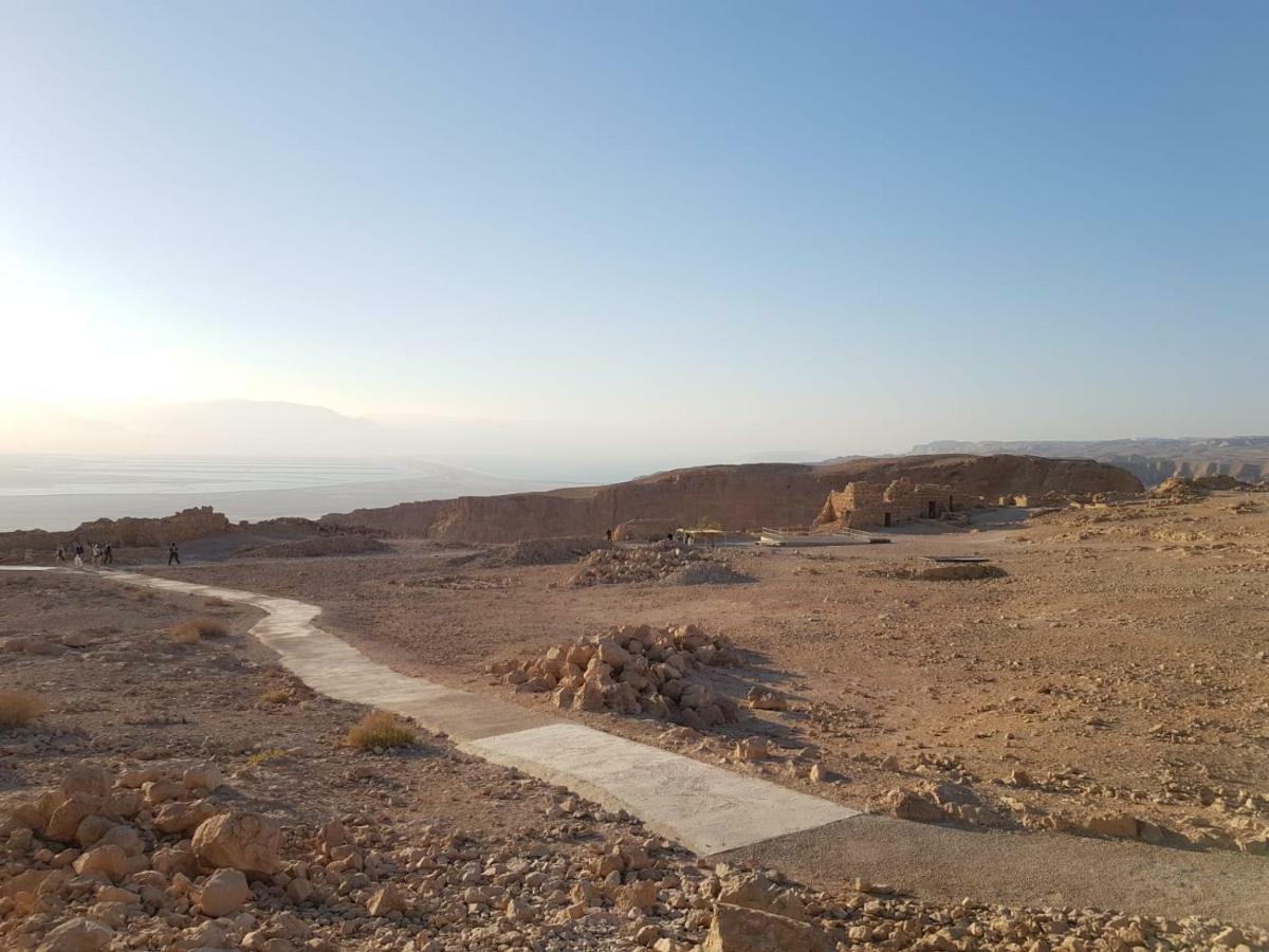 The Lowest Place On Earth B&B Ne'ot HaKikar エクステリア 写真